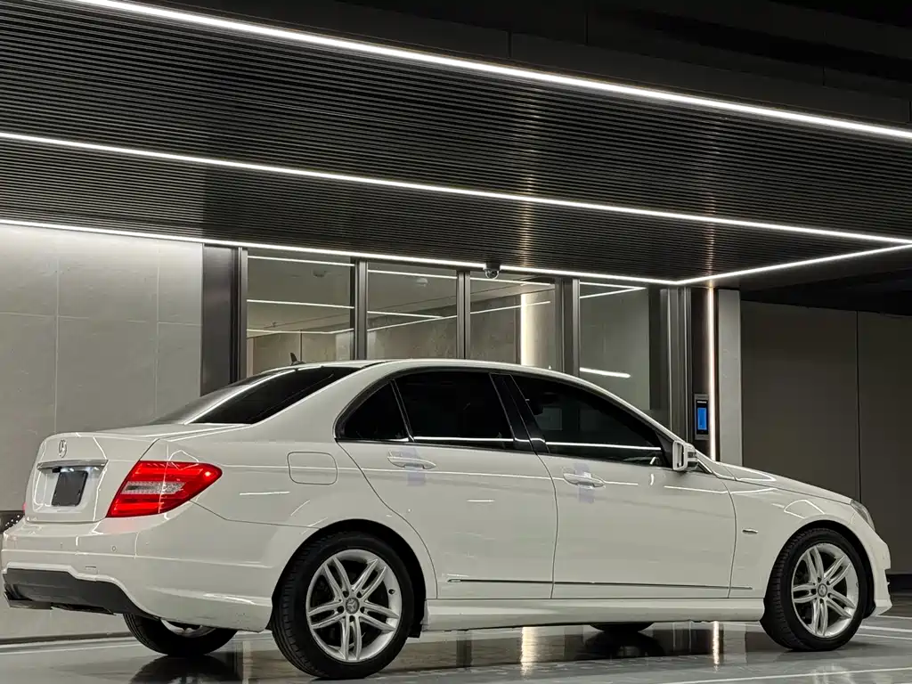 Mercedes-Benz C-Class 2014 — фото 11