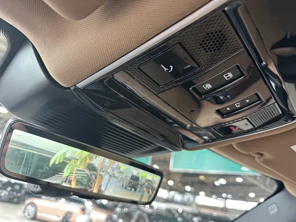 Land Rover Range Rover 2025 — фото 13