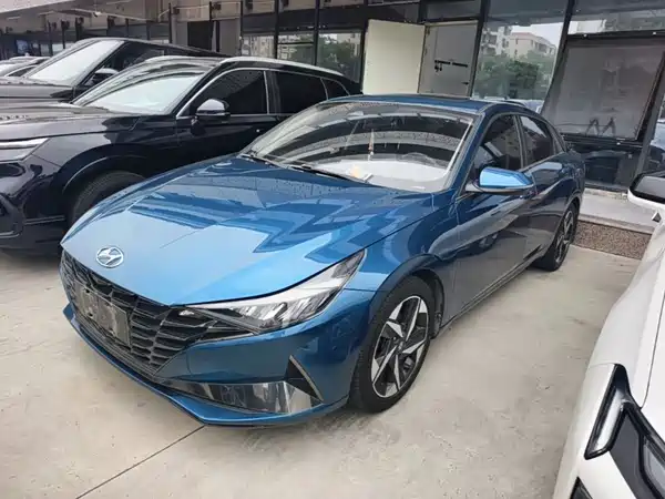 Hyundai Elantra 2021