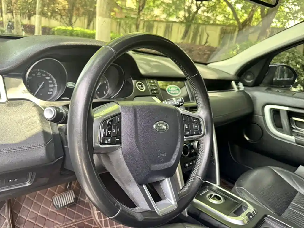 Land Rover Discovery Sport 2019 — фото 3