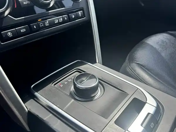 Land Rover Discovery Sport 2019