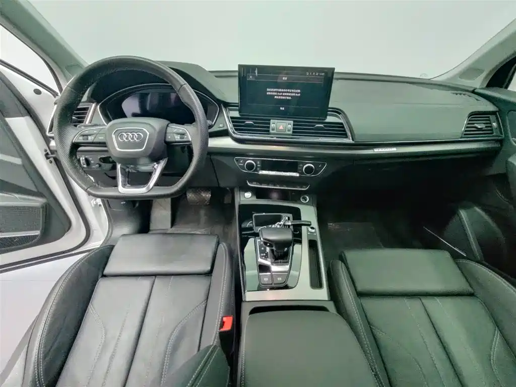 Audi Q5L 2022 — фото 6