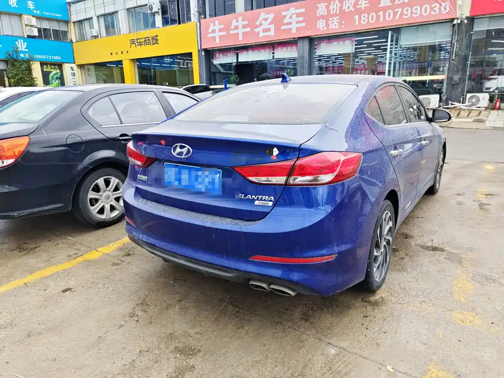 Hyundai Elantra 2019 — фото 6