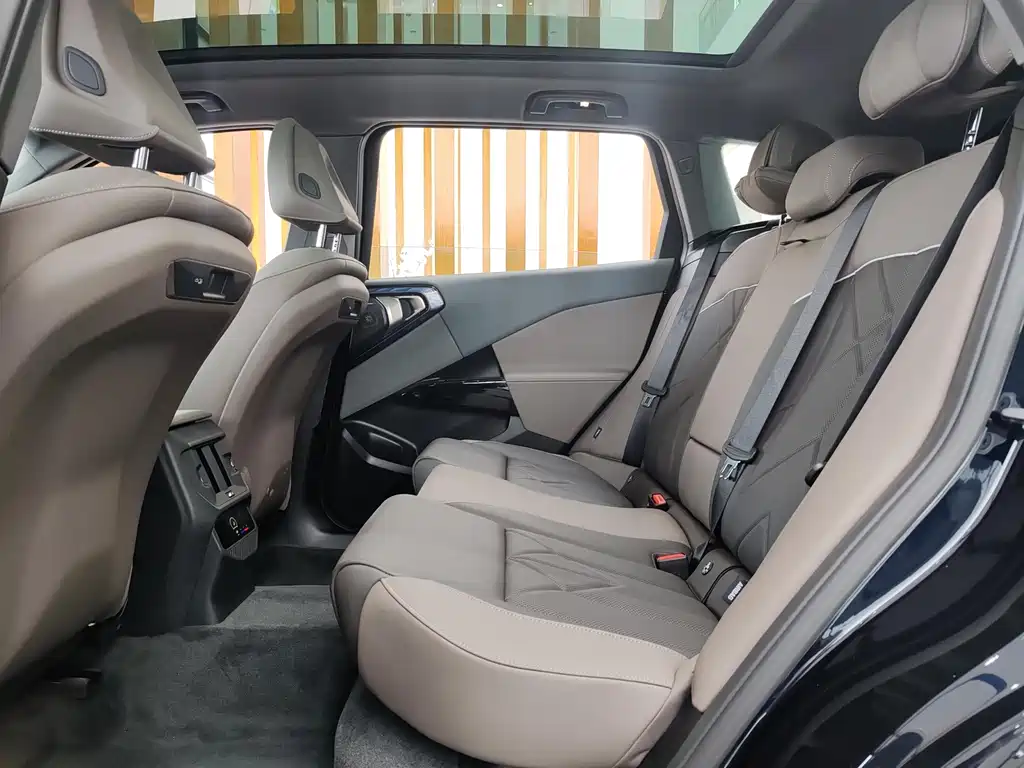 BMW X3 2025 — фото 10