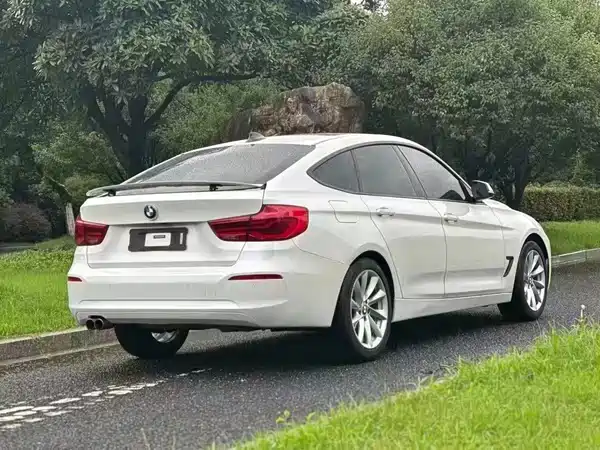BMW 3 Series GT 2017