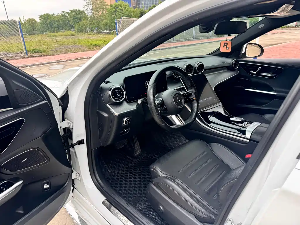 Mercedes-Benz C-Class 2022 — фото 8