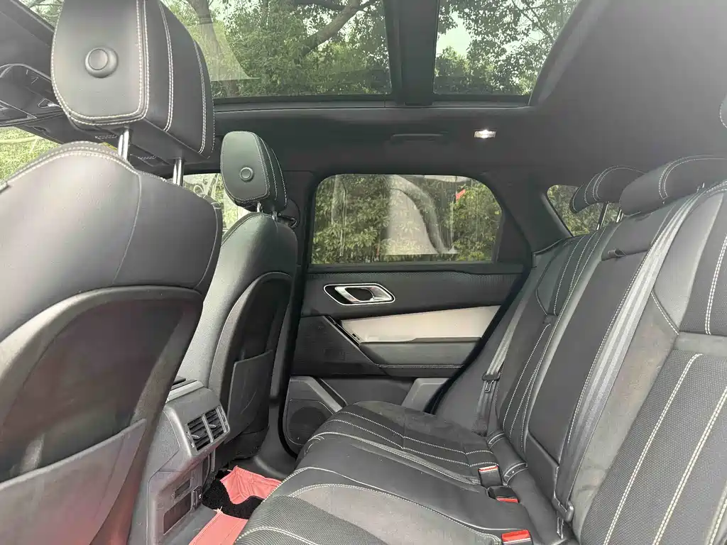 Land Rover Velar 2020 — фото 13