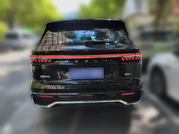 Geely Xingyue L 2025