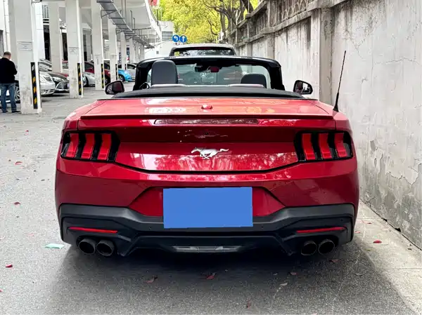 Ford Mustang 2024