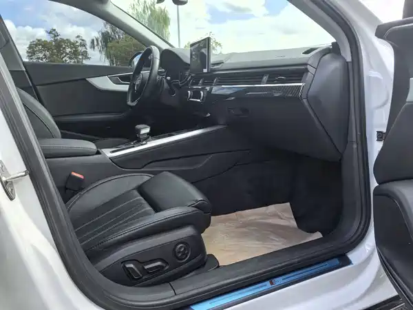 Audi A4L 2022