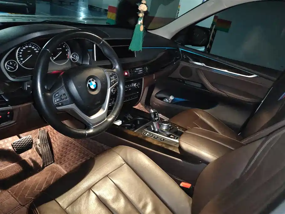 BMW X5 2017 — фото 12