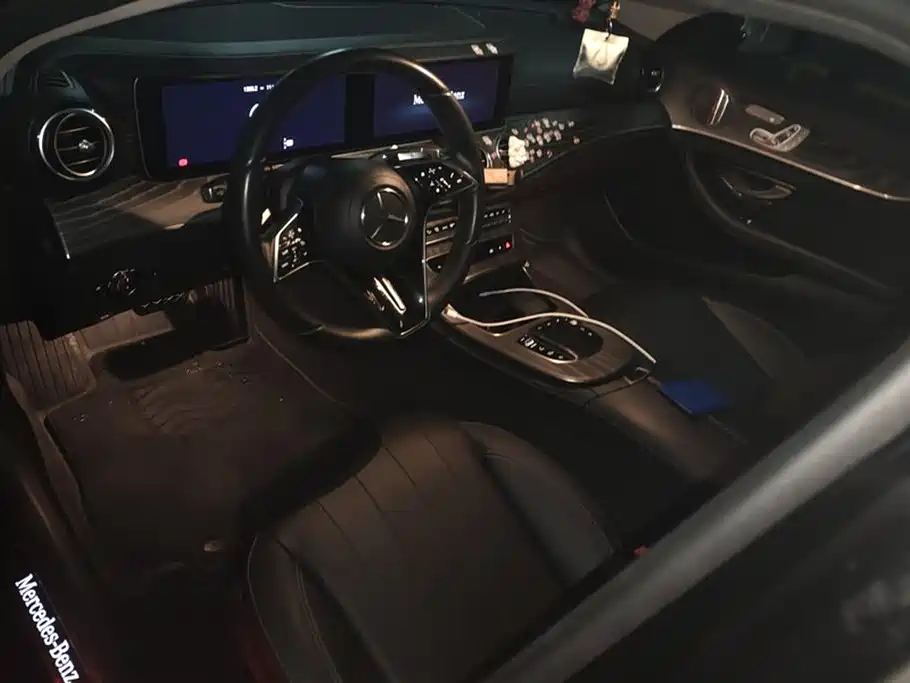 Mercedes-Benz E-Class 2021 — фото 12