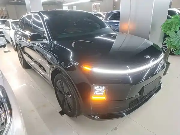 Li Auto L6 2024