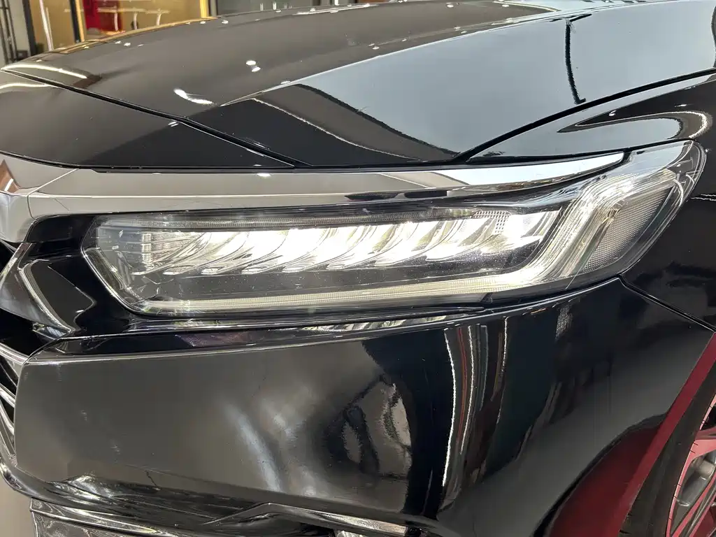 Honda Accord 2023 — фото 32