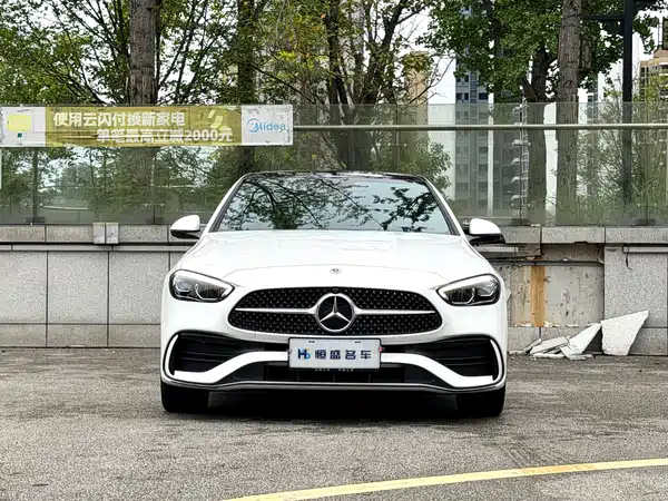 Mercedes-Benz C-Class 2025
