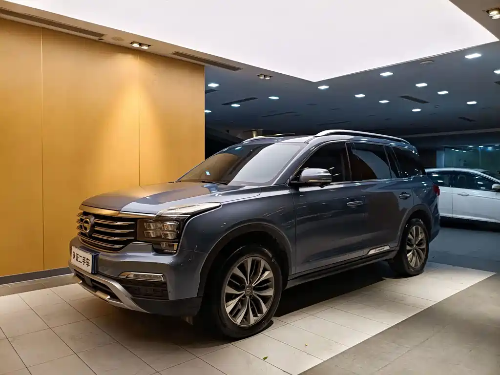 GAC Trumpchi GS8 2017 — фото 1
