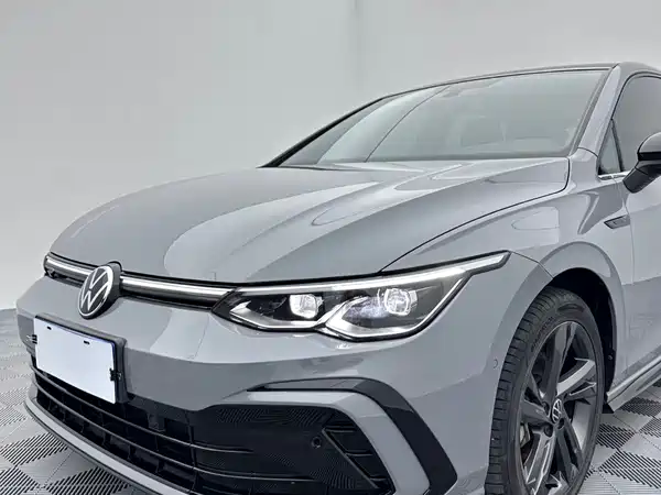 Volkswagen Golf 2023