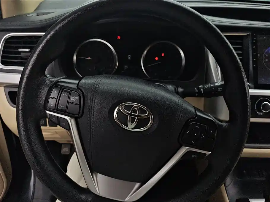 Toyota Highlander 2020 — фото 15
