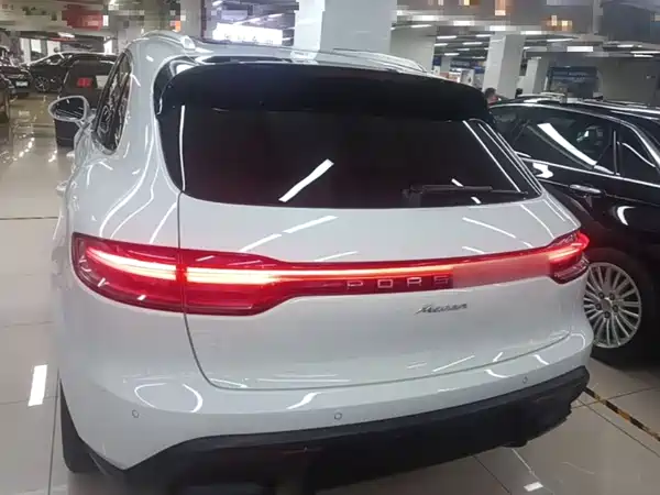 Porsche Macan 2023