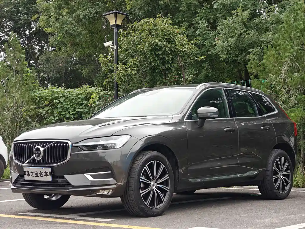 Volvo XC60 2021 — фото 2