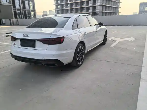 Audi A4L 2023