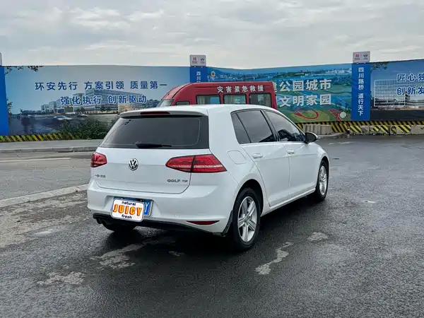 Volkswagen Golf 2014