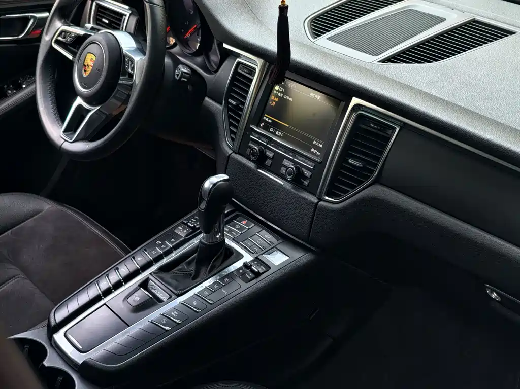 Porsche Macan 2015 — фото 7