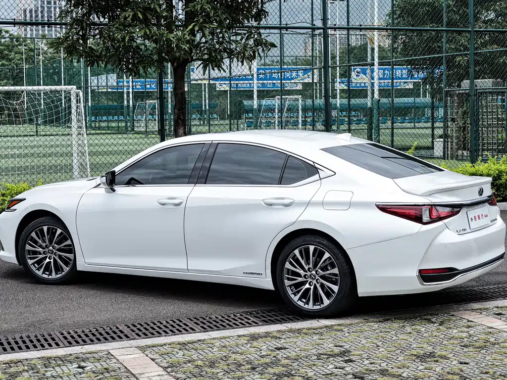 Lexus ES 2021 — фото 5