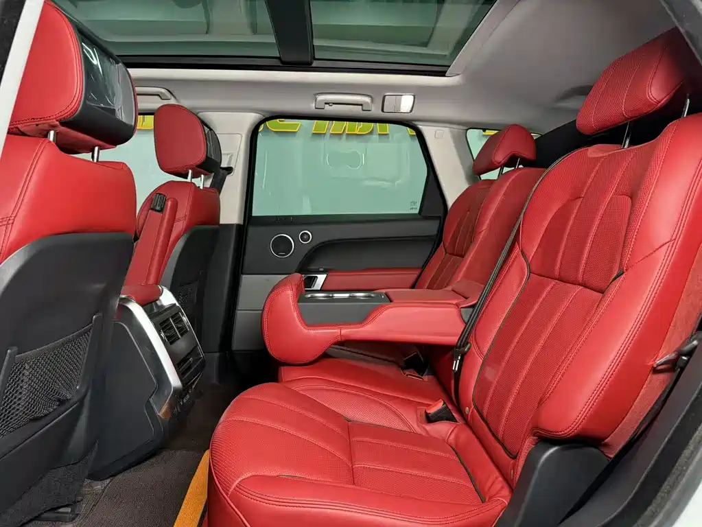 Land Rover Sport 2018 — фото 15