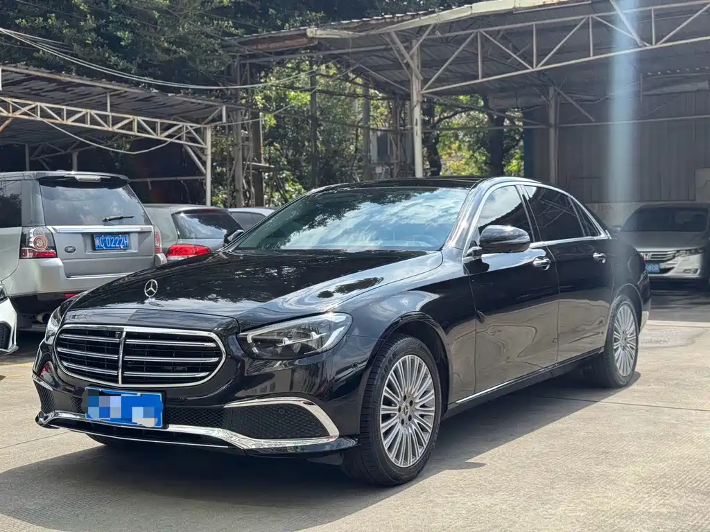 Mercedes-Benz E-Class 2023 — фото 1