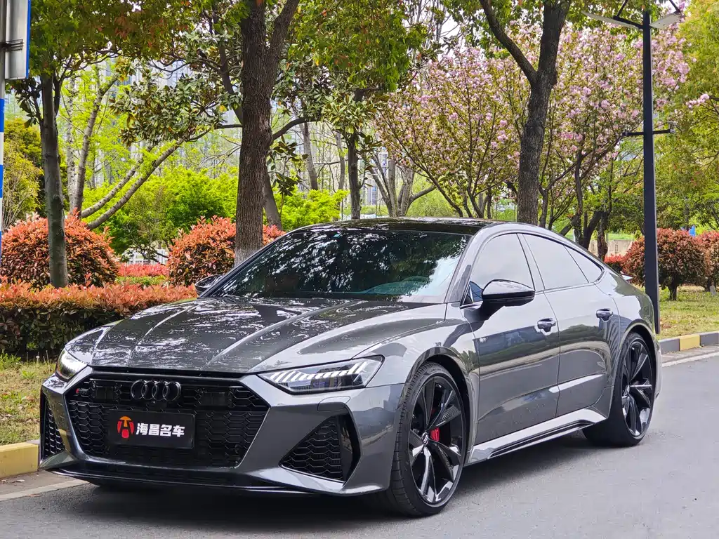 Audi RS 7 2021 — фото 10