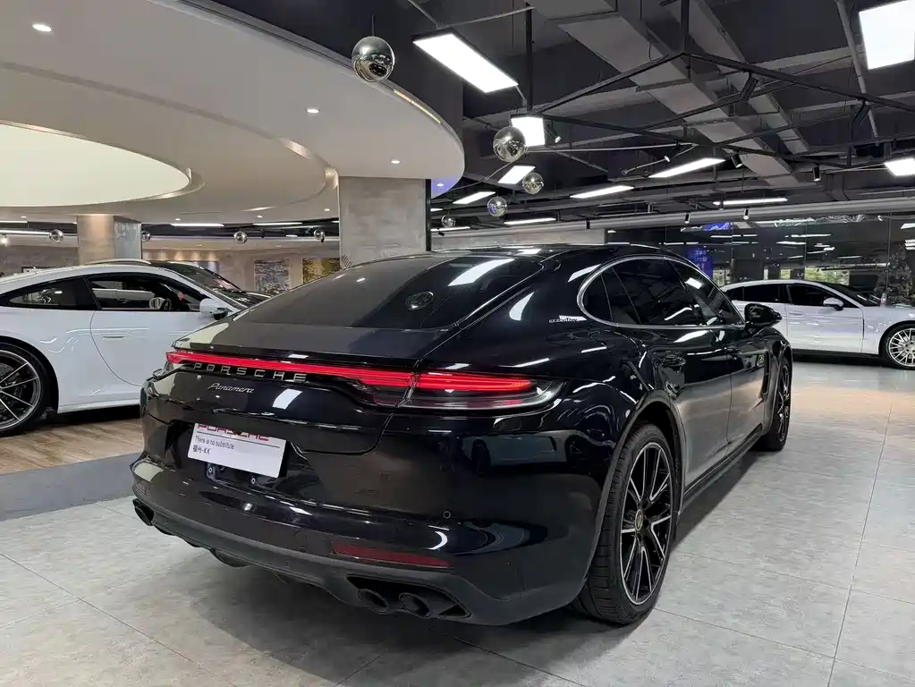 Porsche Panamera 2023 — фото 10