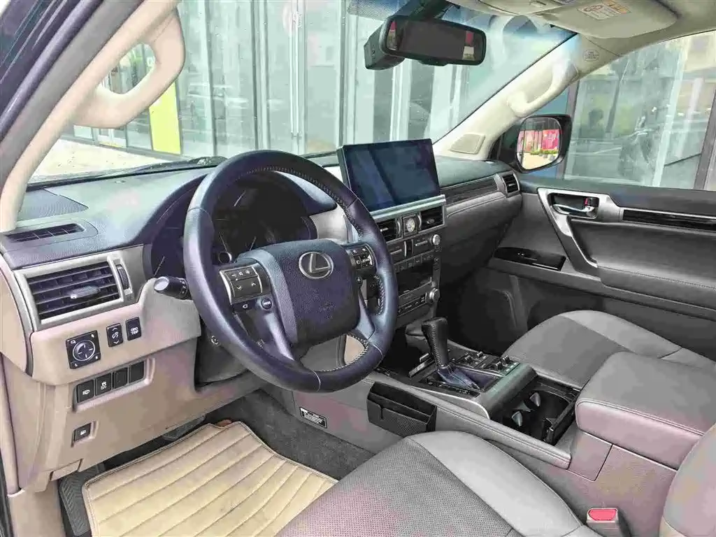 Lexus GX 2016 — фото 11