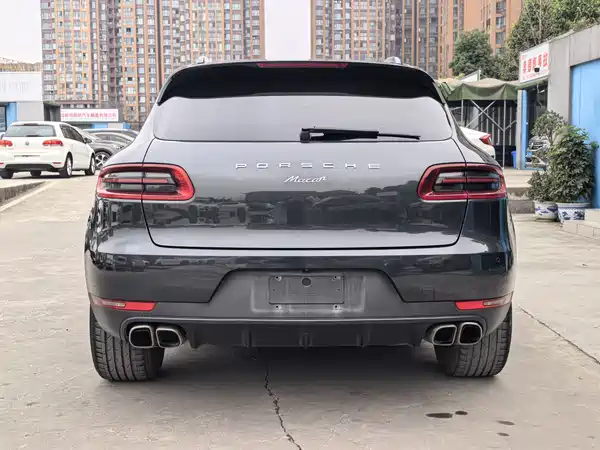 Porsche Macan 2016