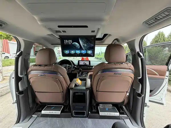 Toyota Sienna 2024