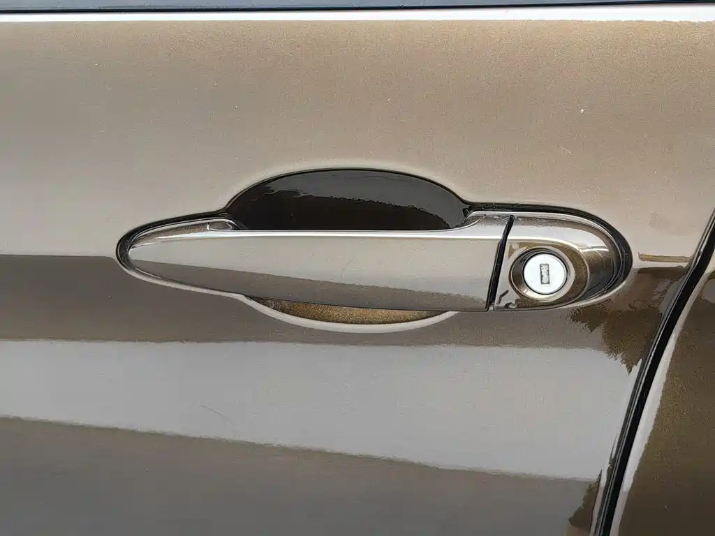 BMW X1 2012 — фото 18