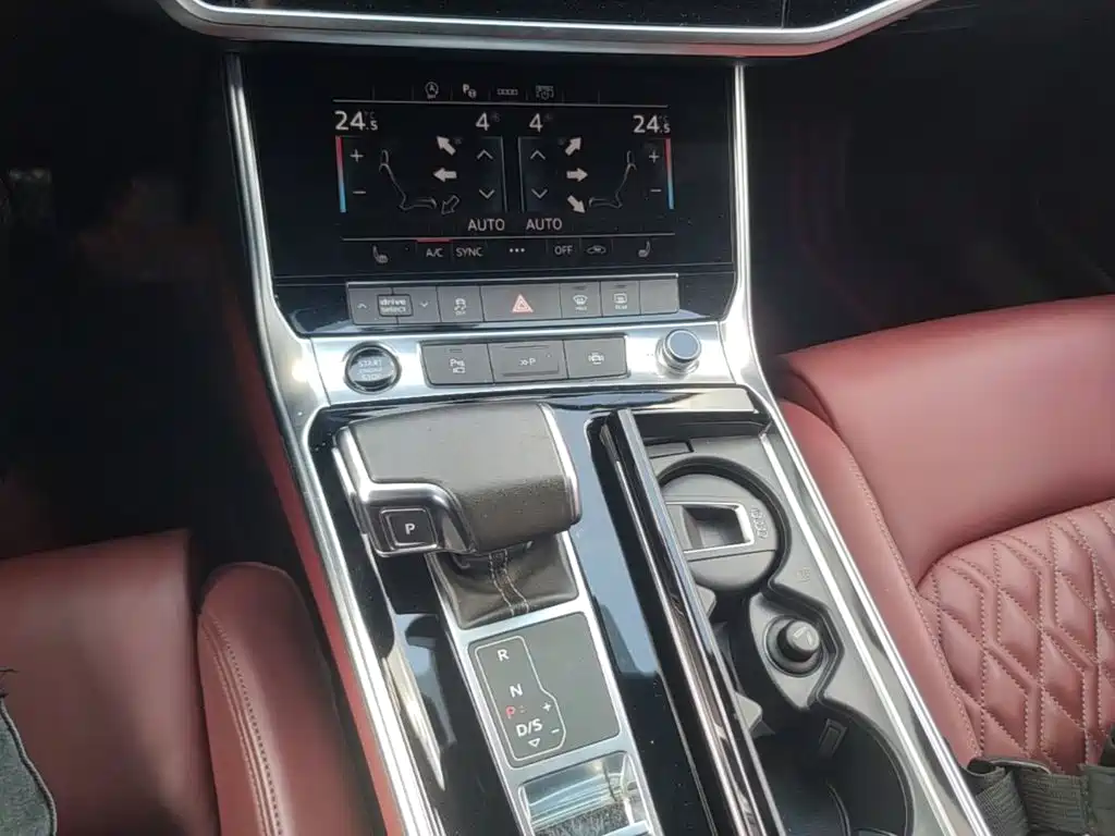 Audi A7L 2023 — фото 19