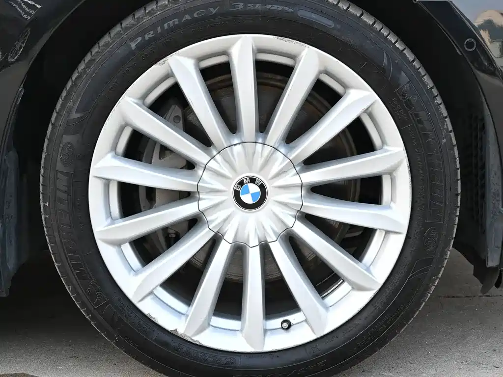 BMW 7 Series 2016 — фото 27