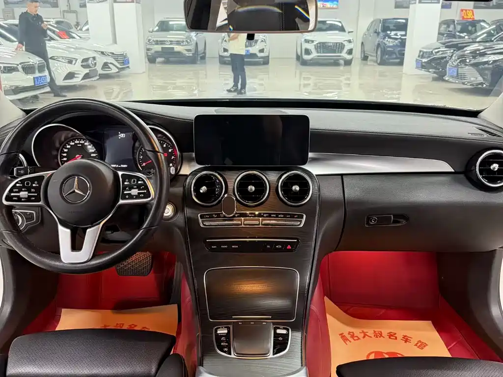 Mercedes-Benz C-Class 2019 — фото 4