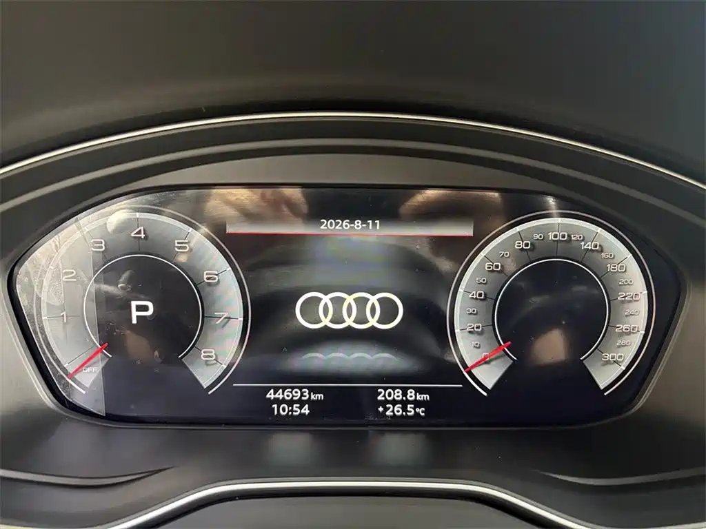 Audi Q5L 2022 — фото 10