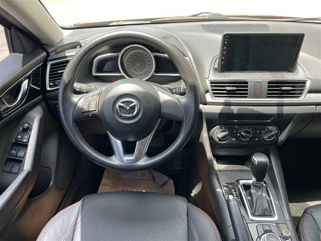 Mazda 3 Axela 2015 — фото 12