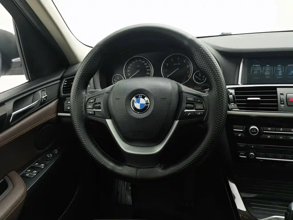 BMW X3 2018 — фото 11