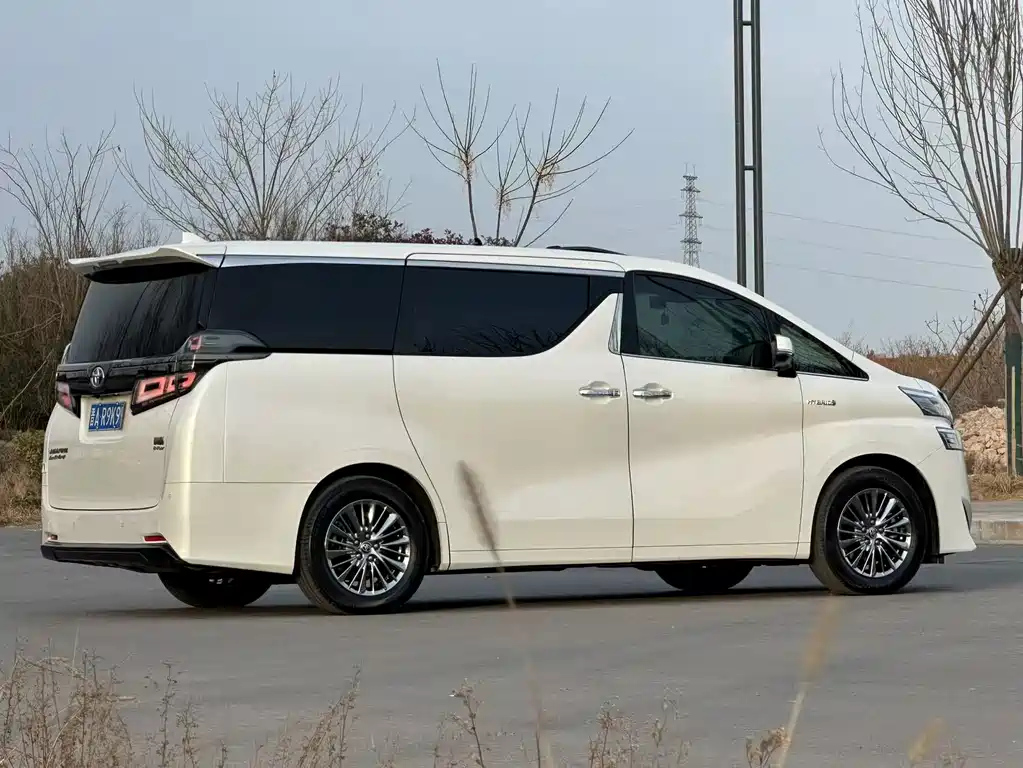 Toyota Vellfire 2021 — фото 4