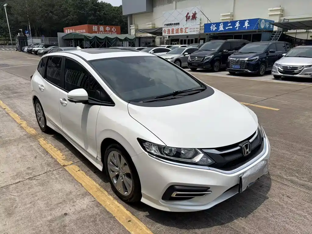 Honda Jade 2017 — фото 3