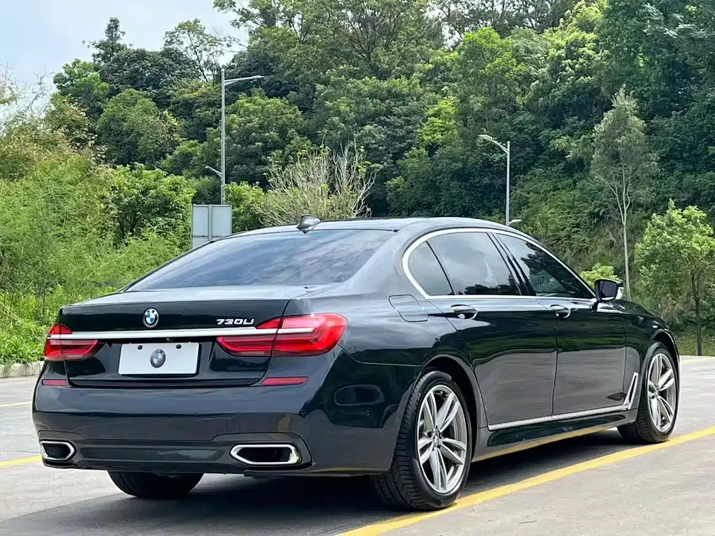 BMW 7 Series 2018 — фото 5