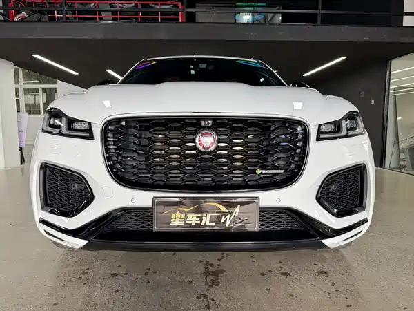 Jaguar F-PACE 2023