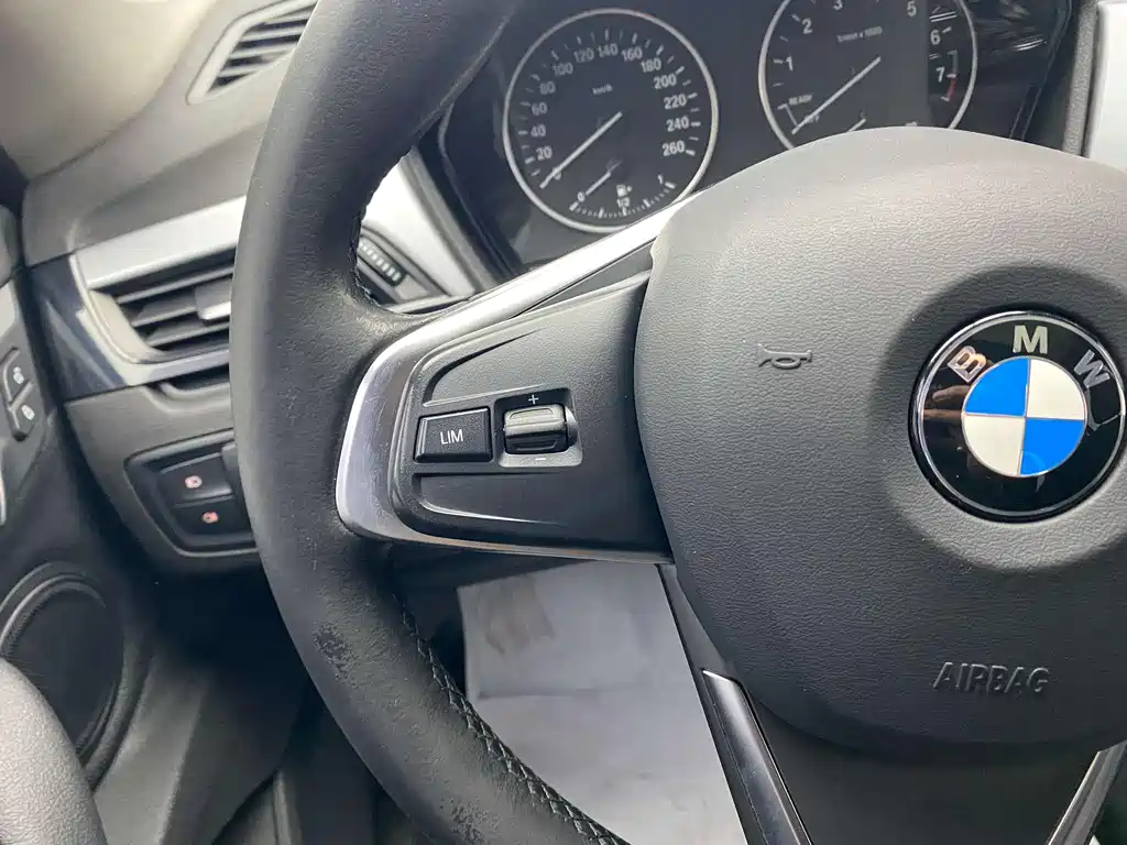 BMW X1 2017 — фото 24