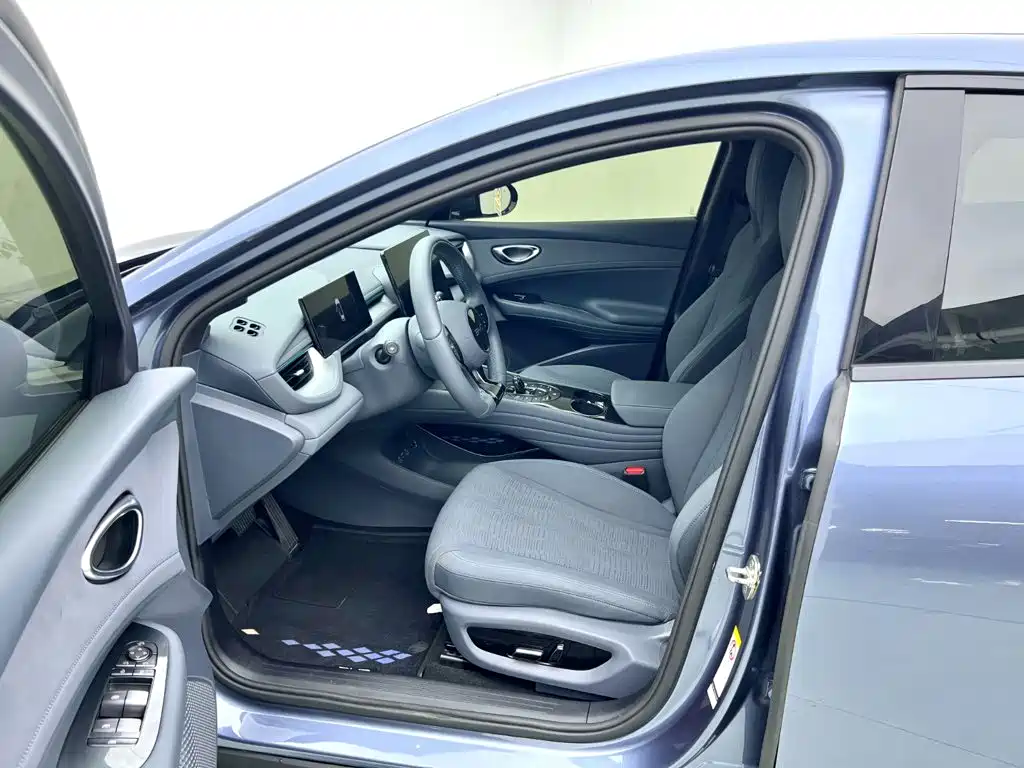 BYD Seal 06GT 2025 — фото 9