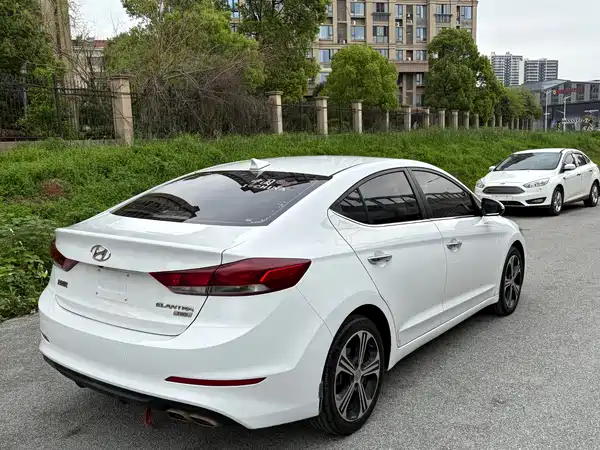 Hyundai Celesta 2018