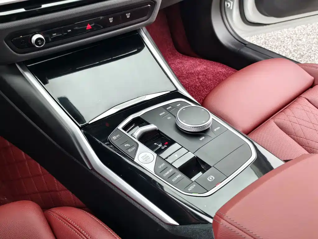 BMW 3 Series 2023 — фото 15